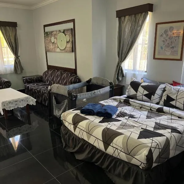 Swiss Court Holiday Apartments、ルムットのホテル