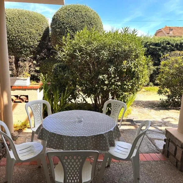 Appartement T3 au calme et proche des plages, hotel in Cavalaire-sur-Mer