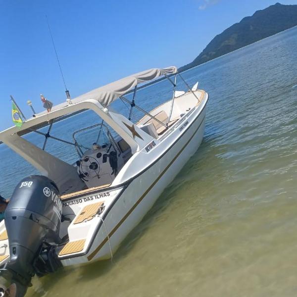 Passeio de lancha, ilha grande