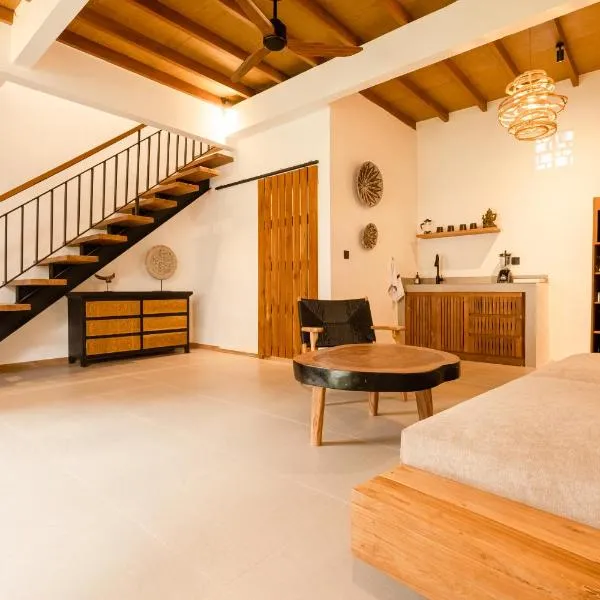 Brand-New Loft Balangan Village, hotel di Badung