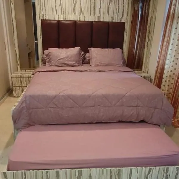 Apartemen Podomoro Deli Medan 42m2 dengan 2 bed kingsize muat 4 orang dewasa, hotel v destinaci Medan
