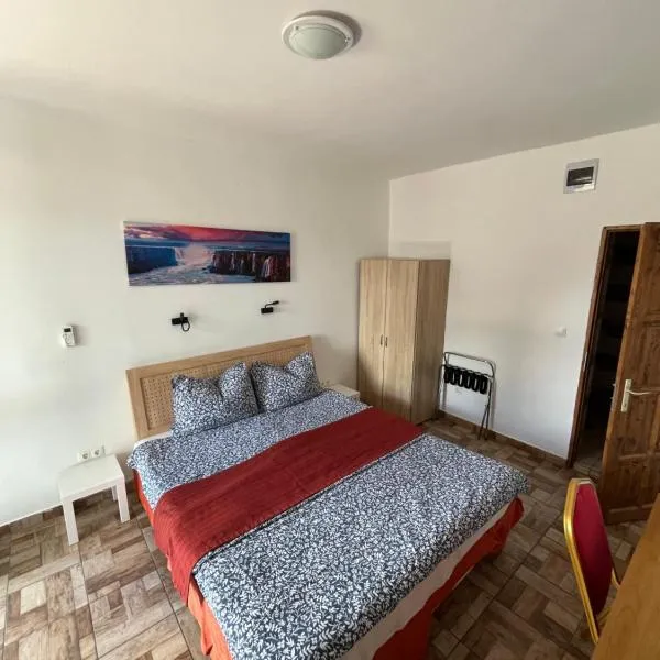 Centrum Motel – hotel w mieście Balatonfenyves