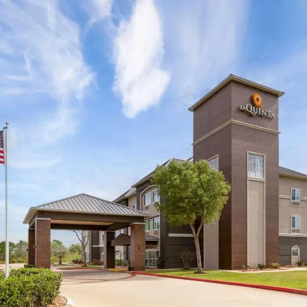 La Quinta by Wyndham Angleton, hotel in Angleton