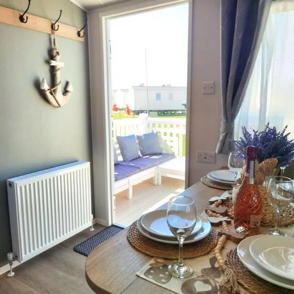 Big Boss Caravan-Camber Sands, Free Wi-Fi, Netflix, Parking, hotell sihtkohas Camber