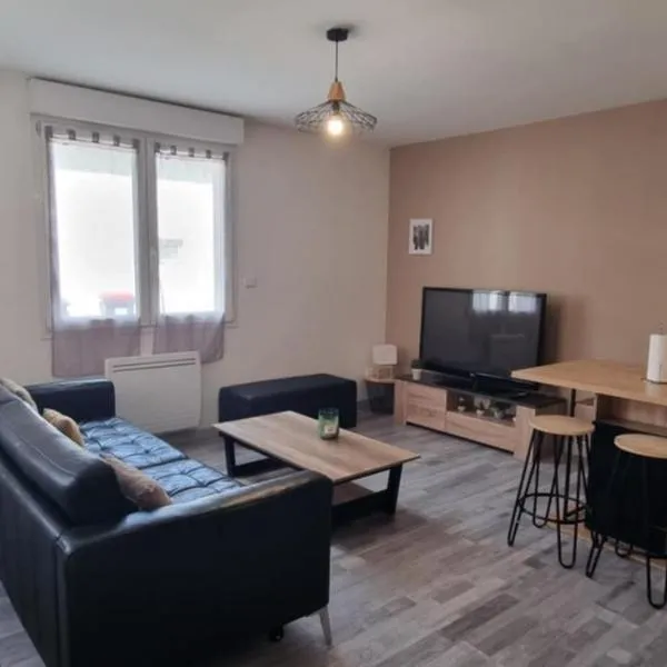 Agréable maisonnette à proximité du centre-ville, hotel v destinaci Oyonnax