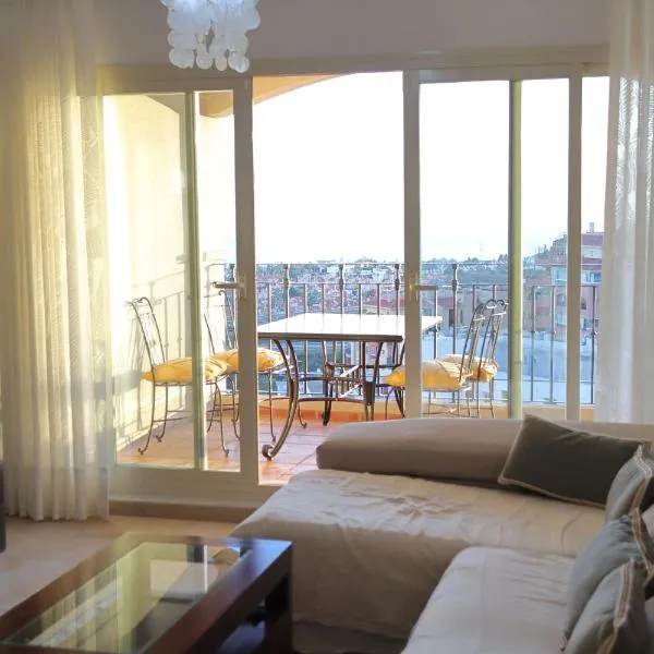 Apartamento Atalaya del Mar, hotell i Mijas Costa