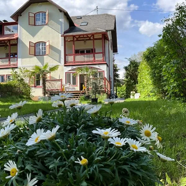 Villa Bella Vita, hotel in Seeboden