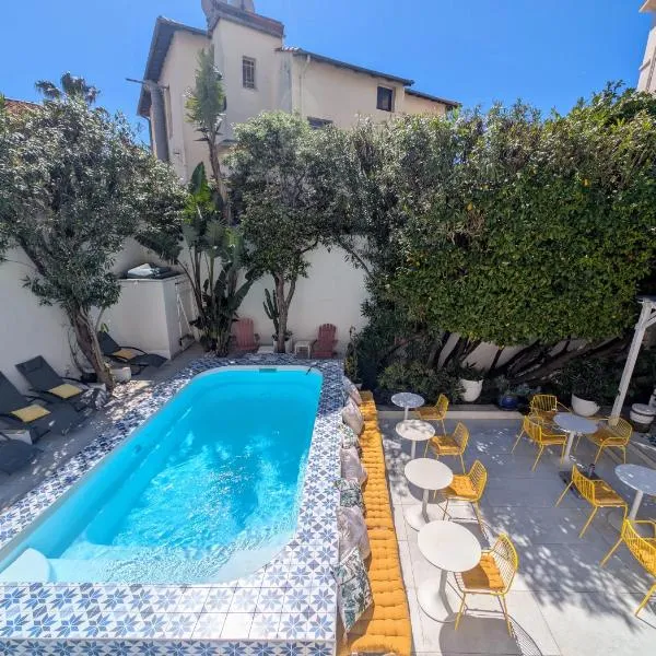 Hôtel Mademoiselle, hótel í Juan-les-Pins