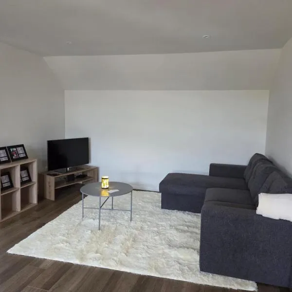 Entire fully equipped apartment, hotel v destinaci Stavelot
