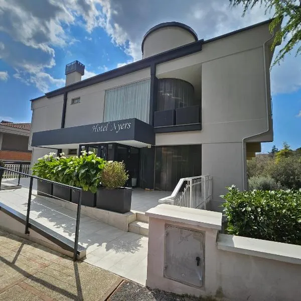 Albergo Nyers, khách sạn ở Perugia