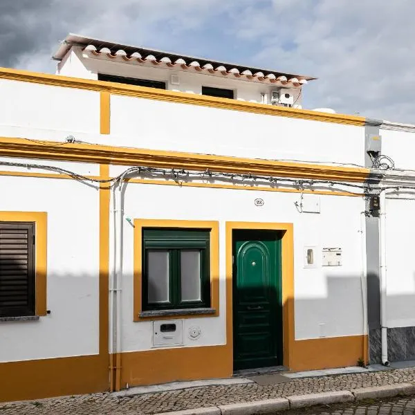 Casa da Muralha, hotel in Beja