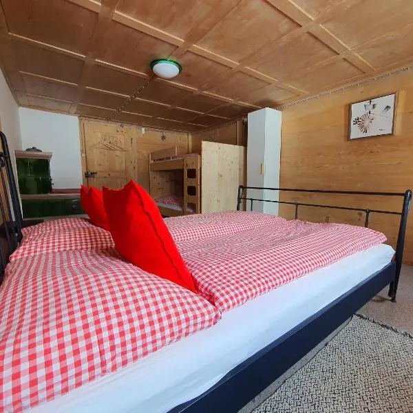 Burgbühler Guesthouse, hotel v destinaci Lenk
