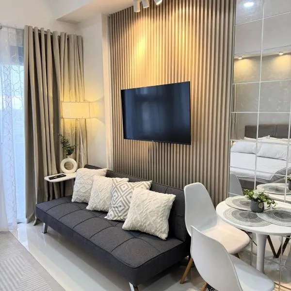 Cozy Staycation Studio in Iloilo by Alfasuite Iloilo, ξενοδοχείο σε Iloilo City