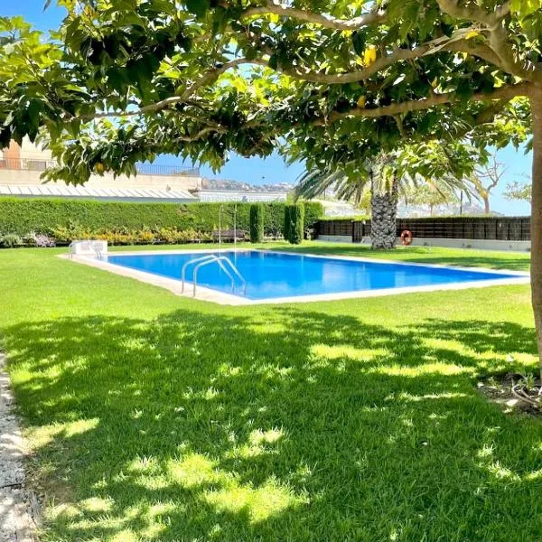 Milenial Marinapark - Apartamento a pie de playa con piscina y parking, hotel a Roses
