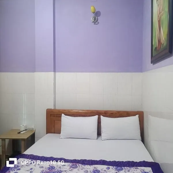 Hotel Phương Linh 360 phạm hùng, hotel in Ho Chi Minh City