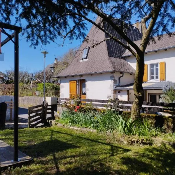 Gîte familial "La montagne des vaches", hotel em Saint-Antoine
