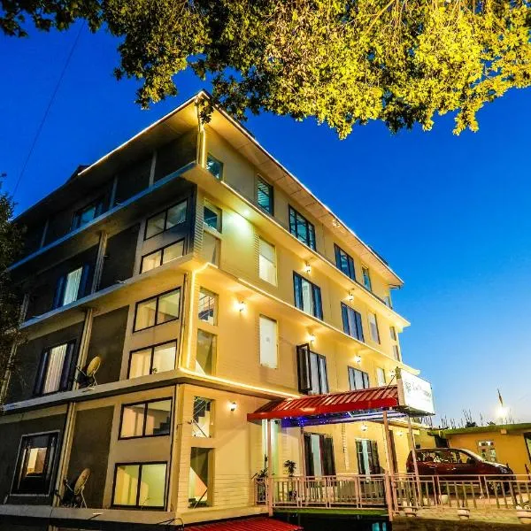 The Radiance, hotel v destinaci Chail