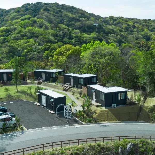 amarancia cottage hugging nature house, hotel v destinaci Minamiawaji