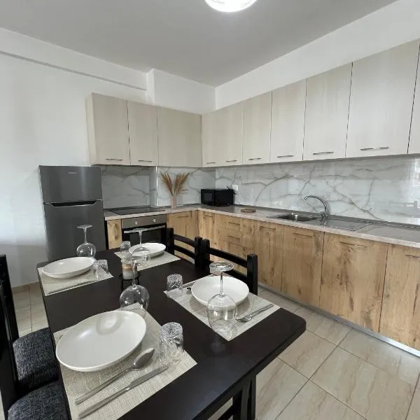 Moon City Center Apartment, hotel a Shkodër