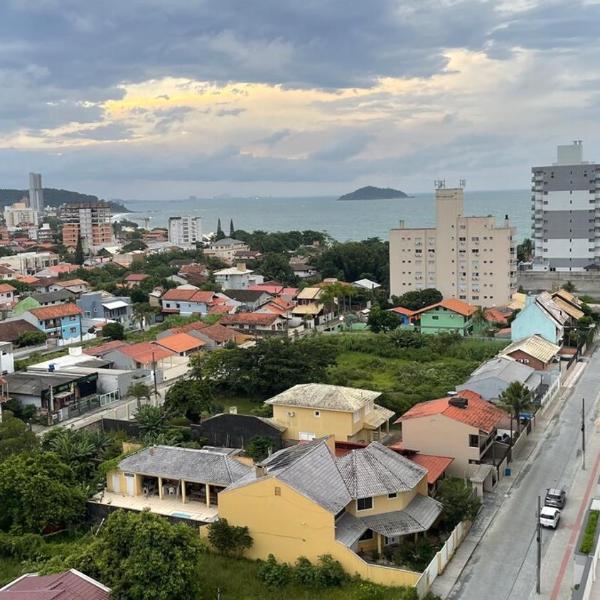 Apartamento bem localizado