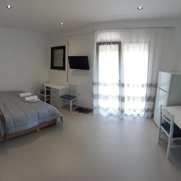 AJ GuestHouse, hotell Tiranas