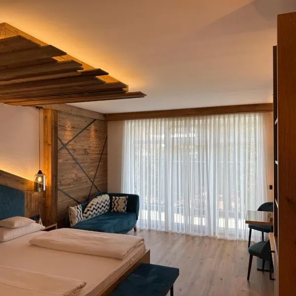 ホテル アム シュロスベルク（Hotel am Schloßberg）、エルディングのホテル
