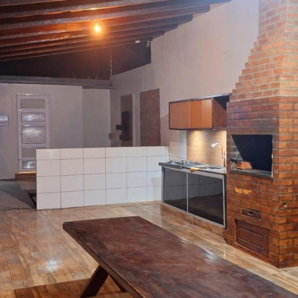 Casa completa com 2 quartos, área gourmet e piscina - Foto 5