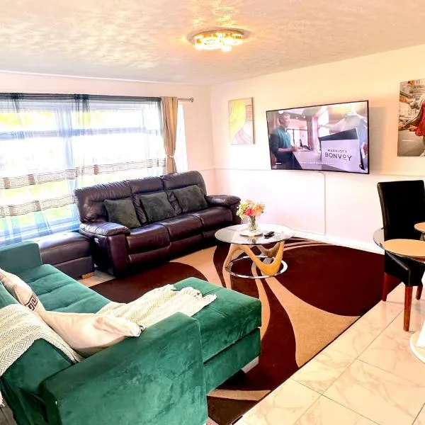 Colchester City Luxury With Free Parking and 5 G WIFI, hotel in Colchester