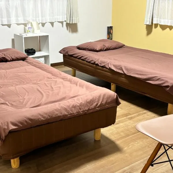 いやさかyani、Yaniのホテル