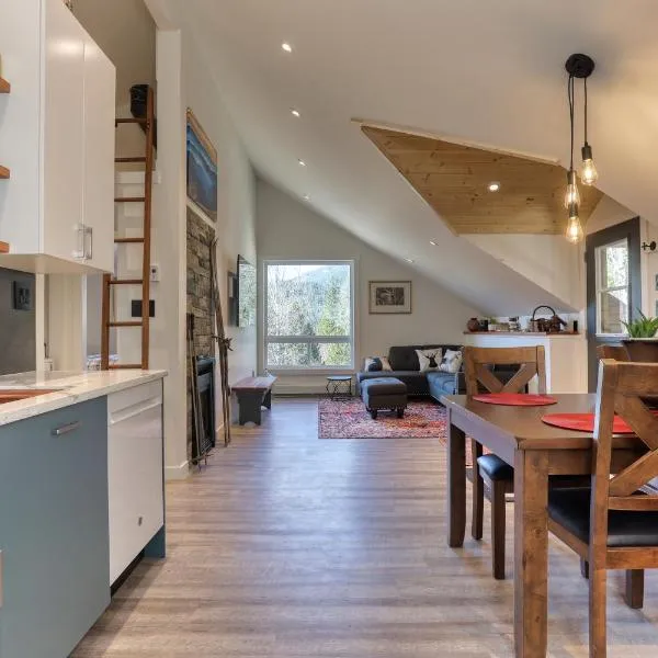 "NEWLY BUILT HOME" on 5 acres by the beach, hotell sihtkohas Nelson