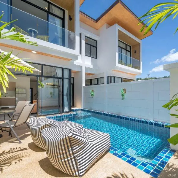 Goldena Twin Private Pool Villas, hôtel à Kamala Beach