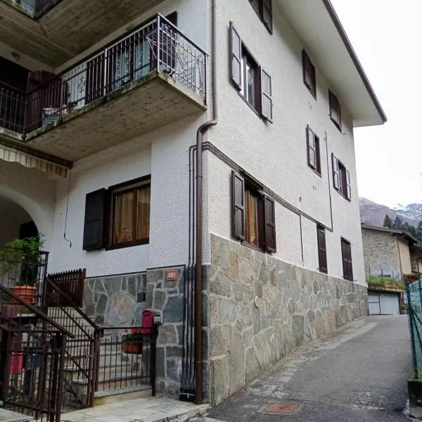 Appartamento nonna Piera, hotel v destinaci Casargo
