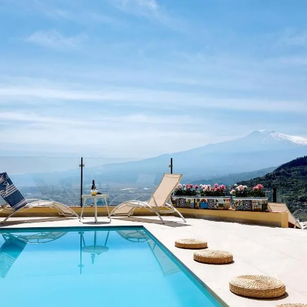 Villa Da Vinci Luxury Panoramic Apartments - Taormina rooms collection, hotel v Taormině