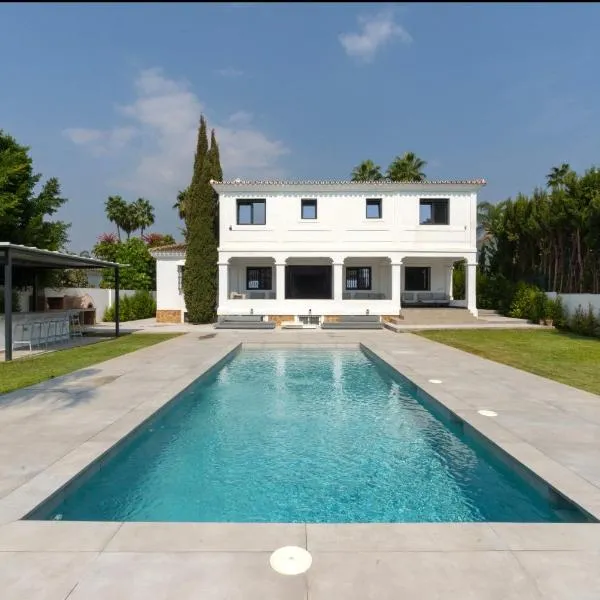 Villa NicoAngelo, hotel a Marbella