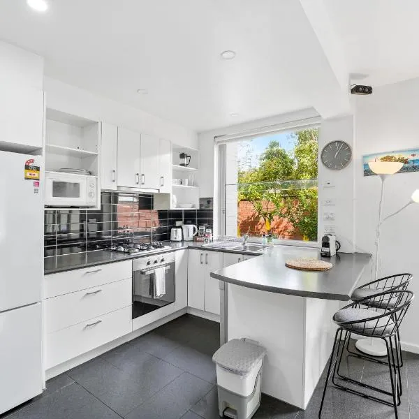 ShelleyStayz on Shakespeare, hotel v Melbourne