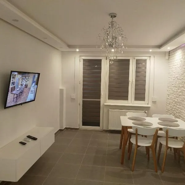 Słoneczny Apartament, hotel in Gniezno