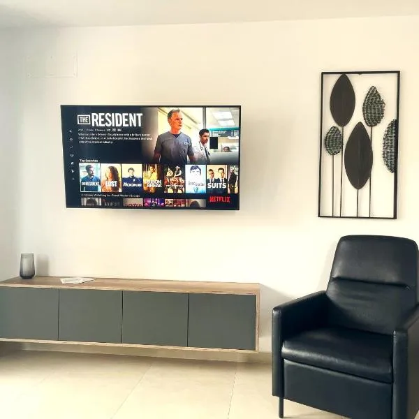 Modern Escape in Urban Plaza, hotell sihtkohas Braşov