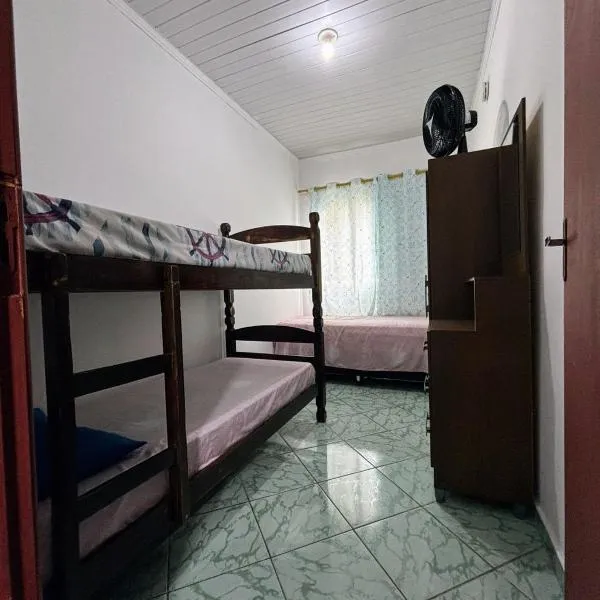 Quarto Triplo Solteiro, hotel a Barueri
