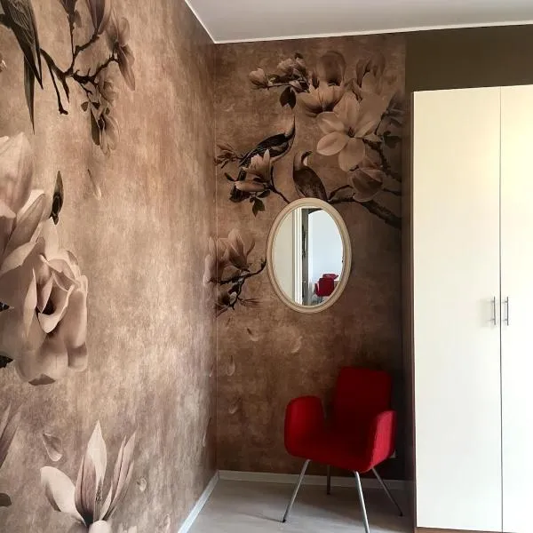 Helle, gemütliche Wohnung in Sommer-Freibadnähe, hotel in Origgio