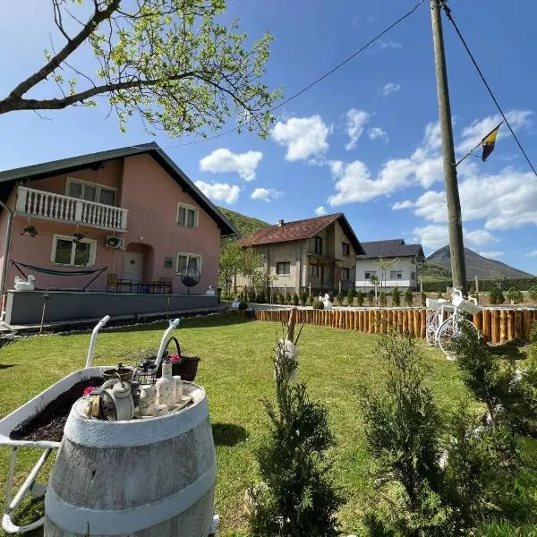 Apartman Demirovic, hotel in Orašac