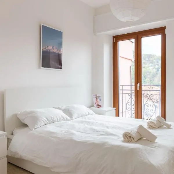 Wellness Holiday Home, хотел в Брунате