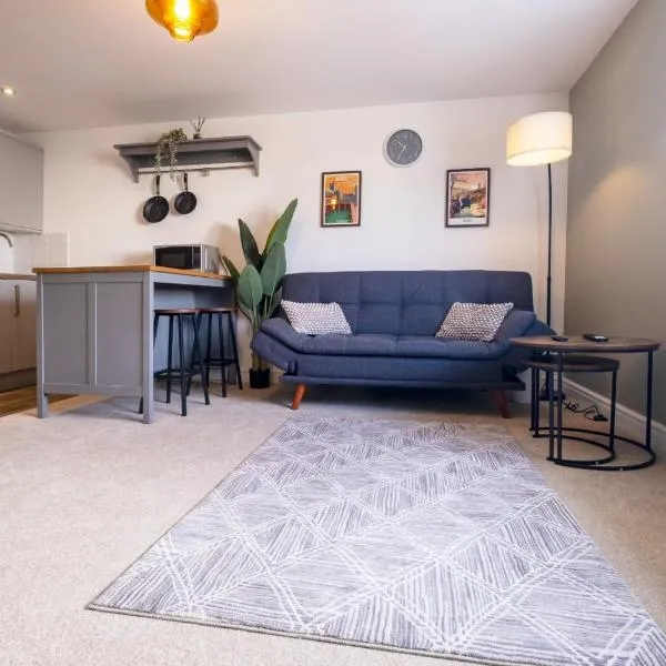 Ruskin Apartment near Bath - Free Parking - 1 Bedroom - Sleeps 3, hotel in Midsomer Norton