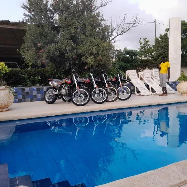 Keur de Pierre, hotel en Saly