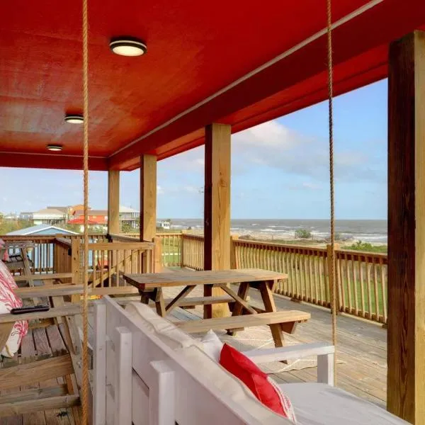 Playscape and Steps To The Beach: Bolivar Peninsula şehrinde bir otel