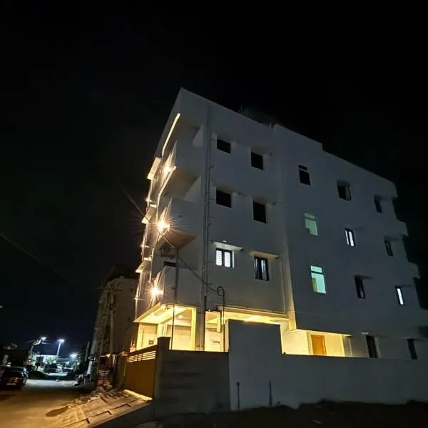 TVK Grands 7, hotel v destinaci Kójamputtúr
