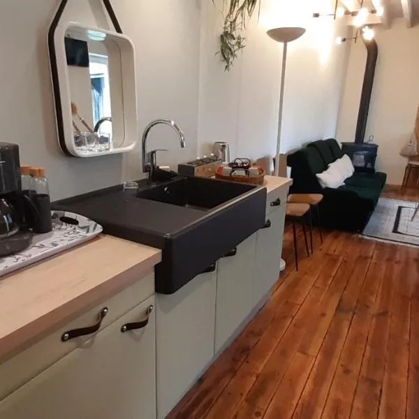 A côté des Briques à Harcourt pour 2 pers, hotel in Harcourt