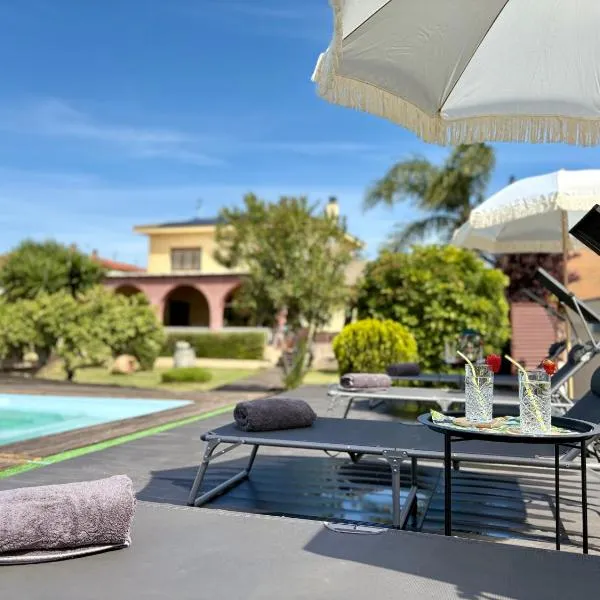 Villa Paquita - Delta de l'Ebre, hotel in Deltebre