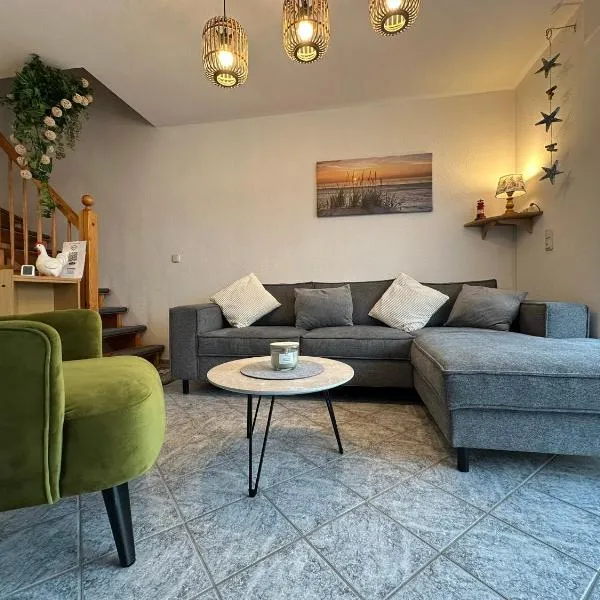 Carolinensieler-Koje -- Nordsee-Ferienhaus mit Charme in Altfunixsiel, hotel in Wittmund