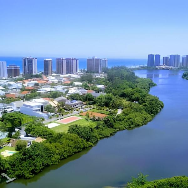 Linda Vista c/ Varanda e Banheira a 8 min da praia