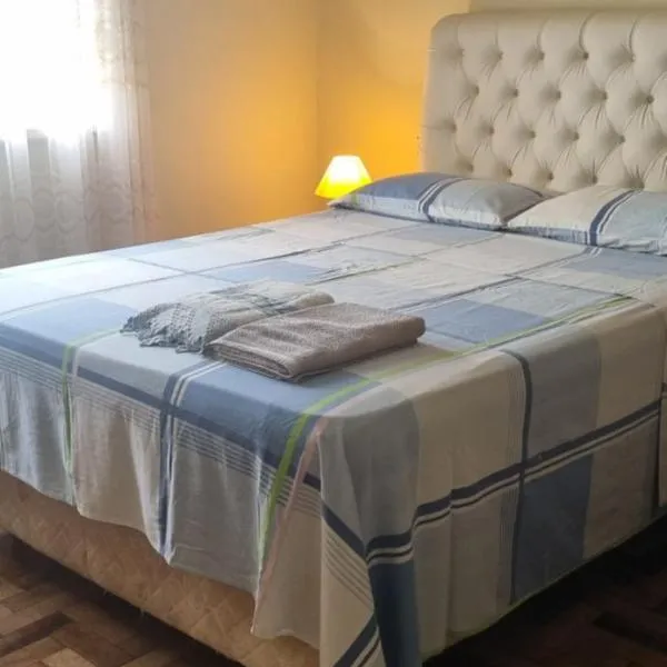 Pousada Senda do Sol - Chácara Fornazari, hotel v destinaci Irati